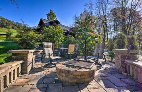Rustic Dundee Log Cabin with Hot Tub and Forest Views! - Foto 5