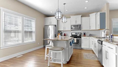 Spacious Dog-Friendly Getaway with Year-Round Pool & Hot Tub - Foto 5