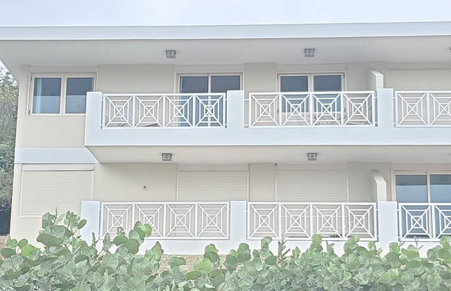 EliMar Bay View Apt - Photo 23