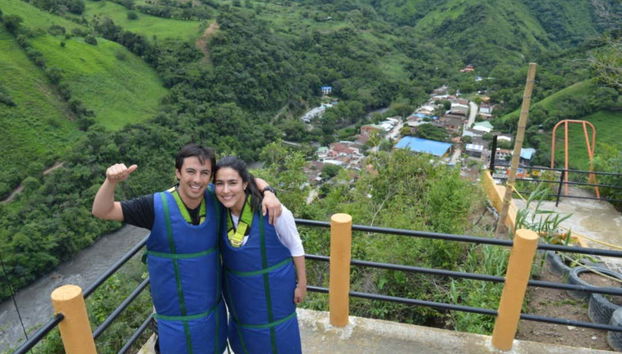 Coppia pronta a saltare