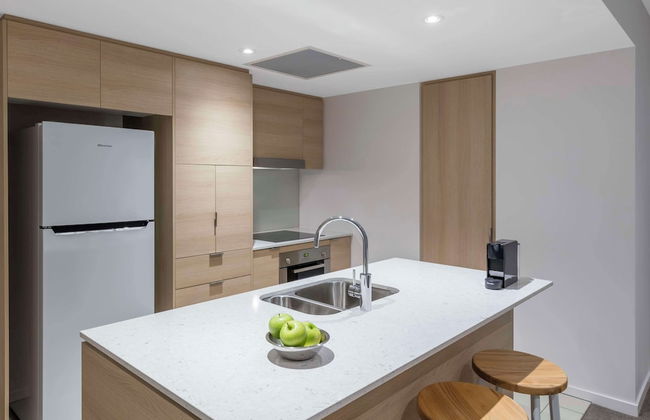 Avani Broadbeach Residences - Photo 32