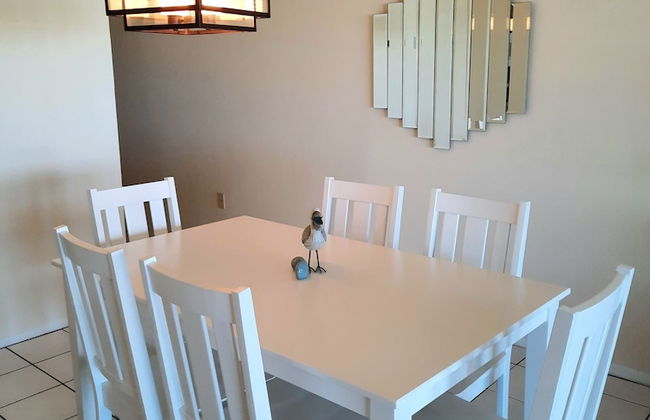 Sunset Beach 202 2 Bedroom Condo by RedAwning - Photo 11