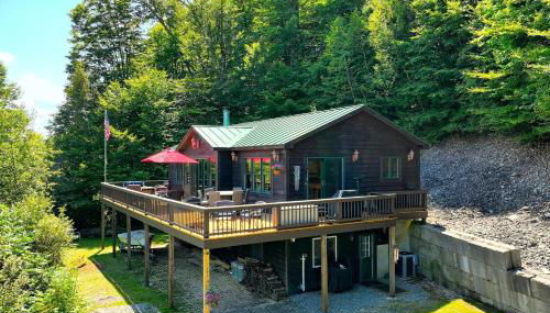 All-Season Lake House Between Okemo and Killington! - Foto 2