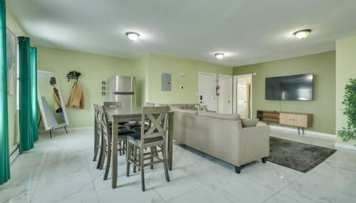 Explore NYC, Parks and Beaches! Top-Floor Apt - Foto 4