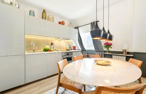 LivinParis - Luxury AC 2 & 3 Bedrooms Le Louvre - Foto 53