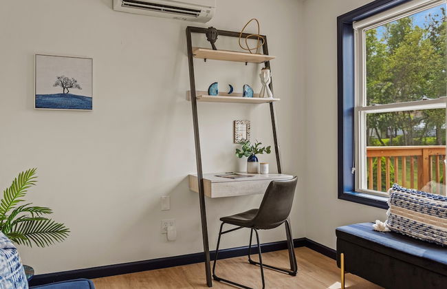 For Lake Sake by Avantstay Lakefront Hot Tub View - Photo 27