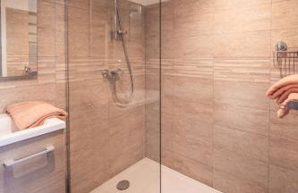 Gîte "La Sainte-Croix", Traditional Provencal House for 8 People, Private Swimming-Pool, Air-Conditioner, Beautiful Scenery - Photo 32