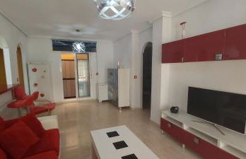 Adosado con piscina y terraza a 700m de la playa - Foto 2