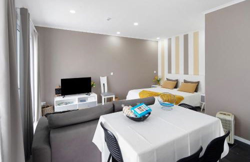 58 Studio - Photo 11