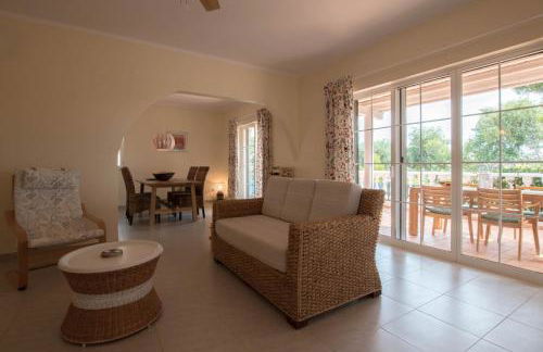 Casa Novo Horizonte by Portucasa - Photo 32