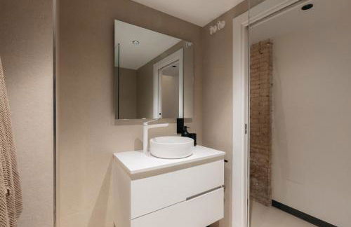 Lovely Exclusivity in Valencia Center - Photo 25