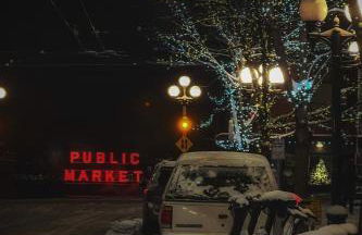 Travelers Dream, Walk to Space Needle, Firepit, cornhole - Foto 55