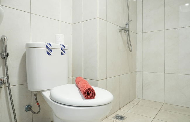 Minimalist And Cozy 2Br Apartment At The Nest Near Puri By Travelio - Foto 14