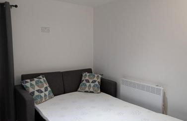 Newly Furnished Guest House Near City Centre - Foto 32