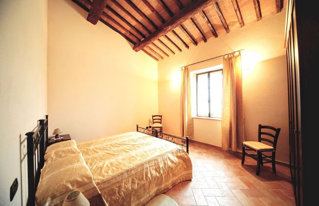 Lovely Farmhouse in Asciano With Swimming Pool - Foto 24