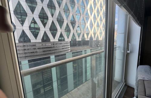 NumberOne - PINK - MediaCityUK - Foto 11