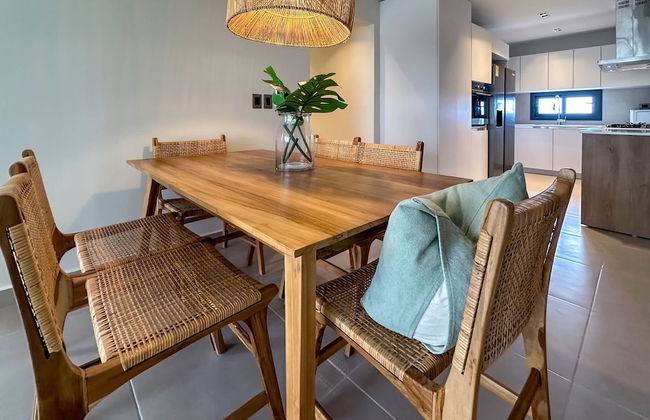 4 Bedroom Beach Penthouse w Private Rooftop - Foto 14