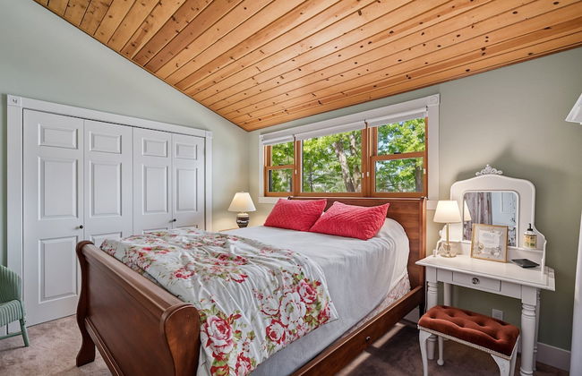 Marina Beach Lodge - Lakefront Home on Beach! by Yosemite Region Resorts - Foto 3