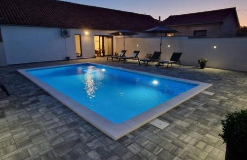 Holiday house Lipa with private pool - Foto 1