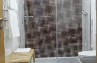 Two Churches Apartment - Photo 9