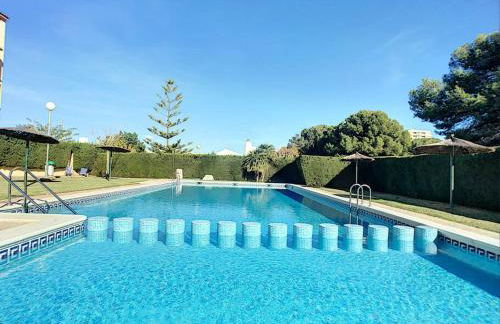 3 bed ground first floor apartment. Close to beach - Foto 8