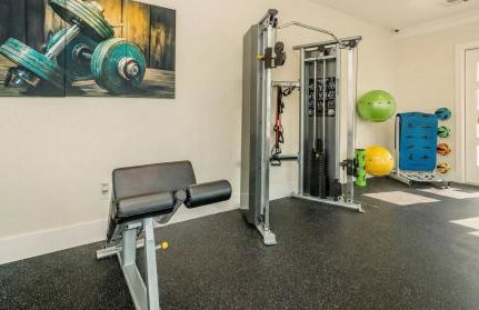 Cedar Park Apt -Pool, Gym, TV, Kitchen, Laundry - Foto 10