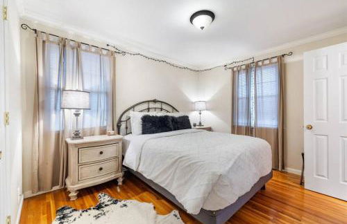 Hillside Hot Tub Hideaway! King Bed / Fire Pit - Foto 16