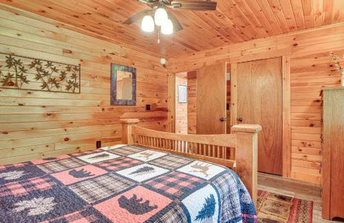 Woodsy Beaver Cove Cabin with Deck and Fire Pit! - Foto 15