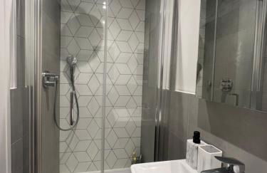 London Heathrow Airport Apartment Voyager House Terminal 12345 - EV Electric and Parking available! - Foto 6