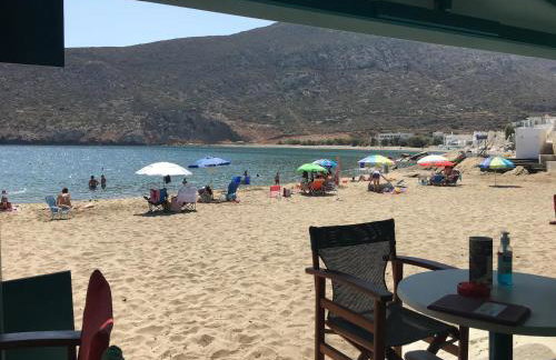 Cozy Studio in Beautiful Apollonas Beach Naxos - Photo 1