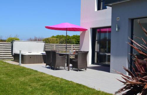 Villa Yana Bretagne Piscine Intérieure partagée et Spa Privatif 100m de la Plage - Foto 22