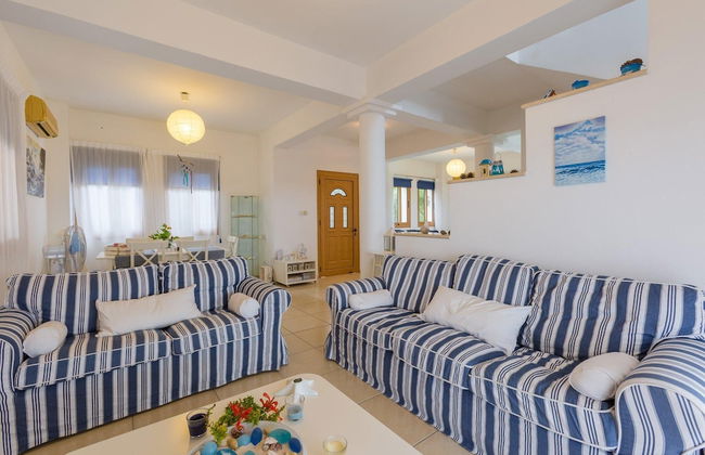 Villa Argaka Sunset Large Private Pool Walk to Beach Sea Views A C Wifi Eco-friendly - 2760 - Foto 2