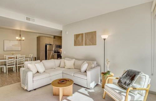 By Seaport Village and Navy Base! Chic Condo with Pool - Foto 7