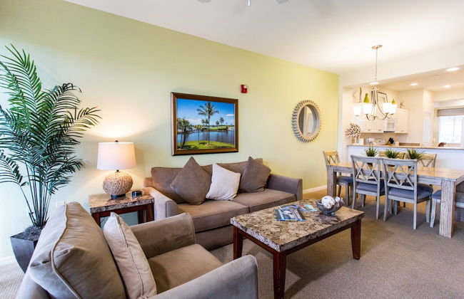 Messina Vacation Rental at Lely Resort. Spacious 3-BR, 2-Bath Condo with Lake Views and Handicap Accessibility. Enjoy Community Pool, Hot Tub, and Proximity to Naples Beaches and Dining - Foto 12