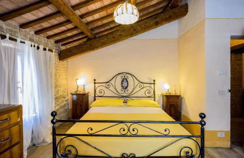 Elegant Stone House w/ Pool - Foto 43