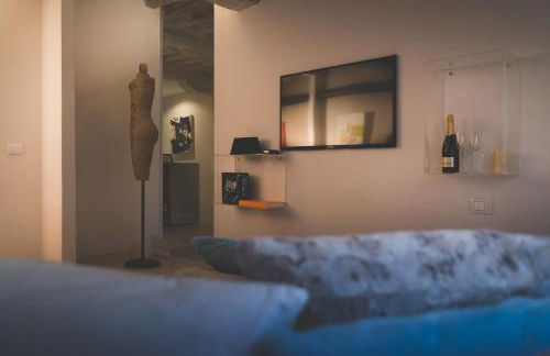 ART SUITE GALLERY - Tuscany - medieval town close to Florence, Pisa, Lucca, Chianti Zone, Versilia - Foto 10