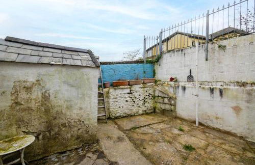 Spacious 3BR Home w Terrace - Ideal for Groups - Photo 23