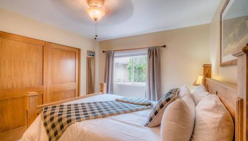 Walk to Downtown Leavenworth, Coaster, Festivities, Oktoberfest, Christmas Lights, Maifest - Foto 4