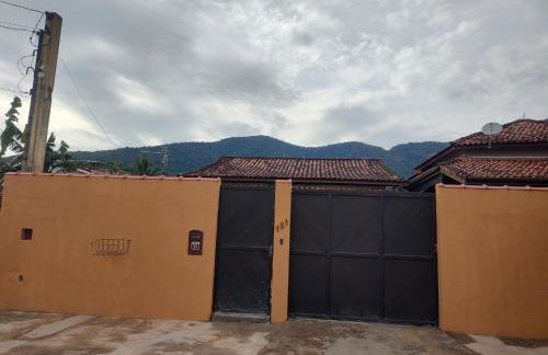 Casa piscina com ozônio churrasqueira perto da praia - Foto 14