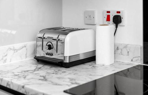 Modern Apartment - Street Parking - Smart TV & Netflix 4BR - Foto 24