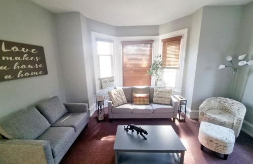 Cozy & Inviting A Place to Call Home - Foto 2