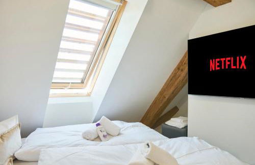 WOOD WORLD Luxury II Massage - Bergblick - Parken - Küche - Light Show - Trampolin - Foto 27