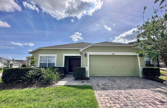 Cozy 4 Bed Pool Home With Game Room 4 Bedroom Home by RedAwning - Foto 1