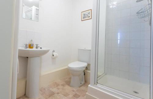 Cosy 4-Bed Cottage in Kirk Yetholm by MCPI Hosting, Perfect for Families & Holidaymakers - Foto 34