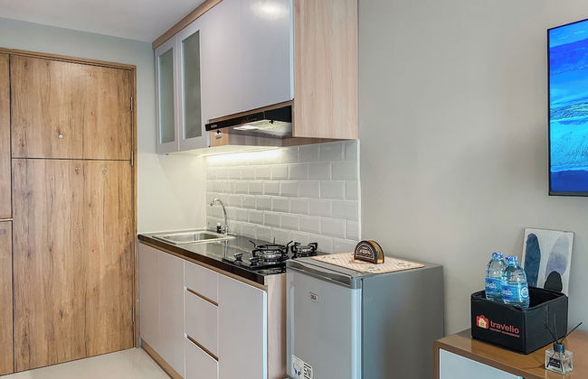 Best Place and Homey Studio Apartment LRT City Jatibening - Photo 11