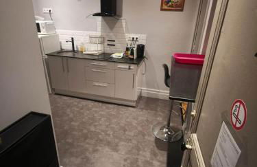 Studio Calme avec Jardin, Tram T6 & Métro D, Proche Hôpital Mermoz et Édouard Herriot - Foto 10