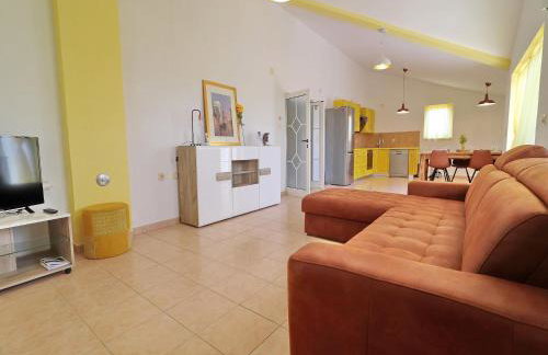 Apartments Villa Michele-Three Bedroom Apartment with Partial Sea View Grejp - Photo 3