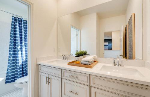 Elegant and Spacious Retreat with Yard in Woodland! - Foto 24