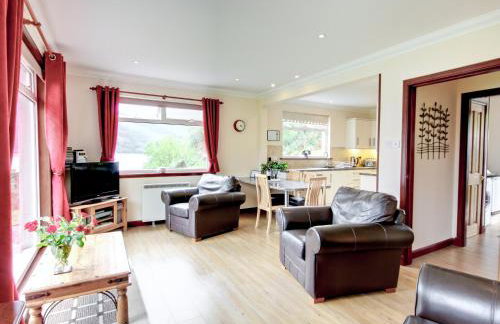 Shoreside - Uhg - Photo 4