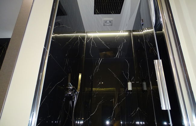 Karma6Rooms - Foto 80